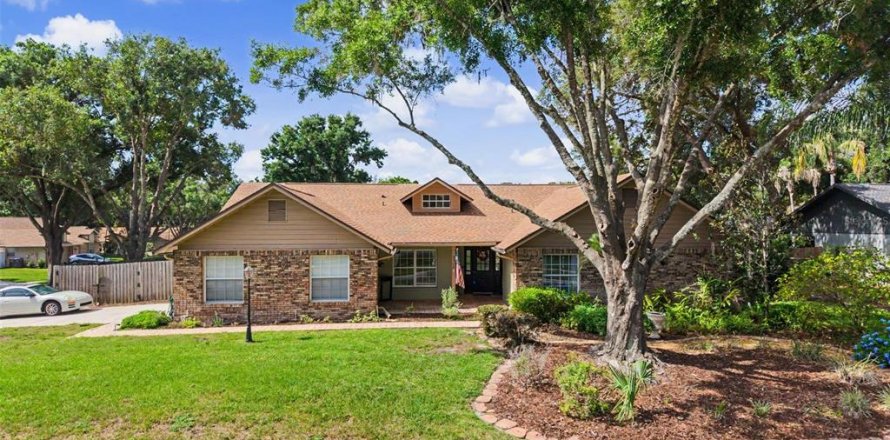 Villa ou maison à Valrico, Floride 5 chambres, 261.15 m2 № 2149726