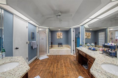Villa ou maison à vendre à Valrico, Floride: 5 chambres, 261.15 m2 № 2149726 - photo 28