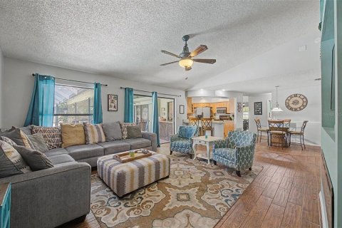 Villa ou maison à vendre à Valrico, Floride: 5 chambres, 261.15 m2 № 2149726 - photo 9
