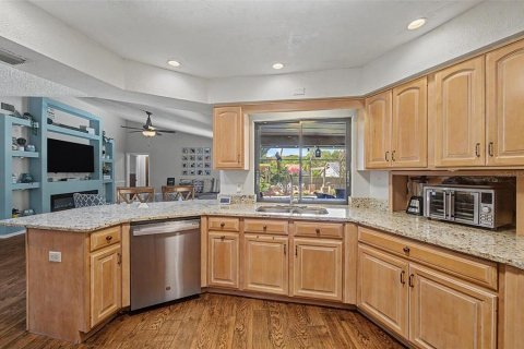 Villa ou maison à vendre à Valrico, Floride: 5 chambres, 261.15 m2 № 2149726 - photo 18