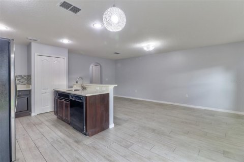 Touwnhouse à louer à Tampa, Floride: 3 chambres, 134.62 m2 № 2408243 - photo 26
