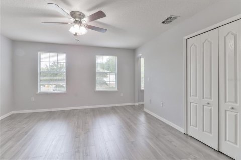 Touwnhouse à louer à Tampa, Floride: 3 chambres, 134.62 m2 № 2408243 - photo 9