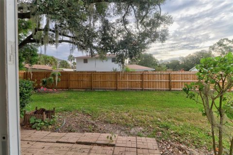 Touwnhouse à louer à Tampa, Floride: 3 chambres, 134.62 m2 № 2408243 - photo 22