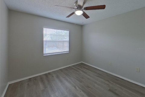 Villa ou maison à louer à Brandon, Floride: 3 chambres, 108.97 m2 № 2117715 - photo 10