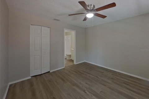 Villa ou maison à louer à Brandon, Floride: 3 chambres, 108.97 m2 № 2117715 - photo 5