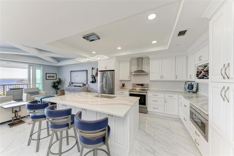 Condo in Punta Gorda, Florida, 2 bedrooms  № 1719914 - photo 8