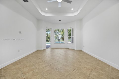 House in Miramar, Florida 5 bedrooms, 312.24 sq.m. № 1746104 - photo 29