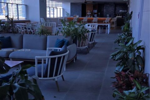 Copropriété à louer à Miami, Floride: 1 chambre, 39.02 m2 № 2068080 - photo 11