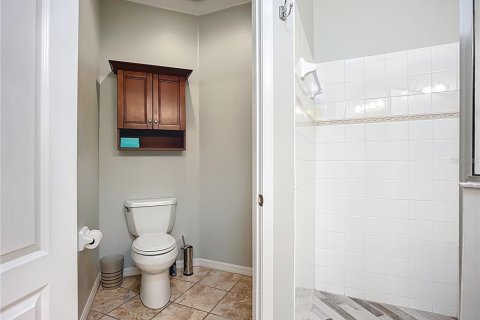 House in Fish Hawk, Florida 3 bedrooms, 169.83 sq.m. № 1913577 - photo 23