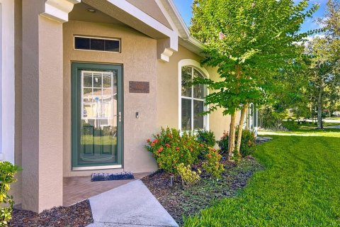 House in Fish Hawk, Florida 3 bedrooms, 169.83 sq.m. № 1913577 - photo 4