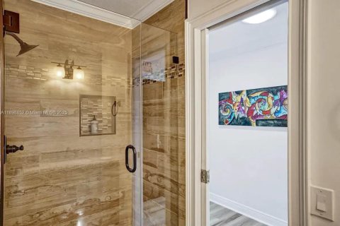 Casa en venta en Fort Lauderdale, Florida, 5 dormitorios, 258.08 m2 № 1950632 - foto 27