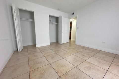 Copropriété à louer à Miami, Floride: 1 chambre, 55.18 m2 № 1923908 - photo 12