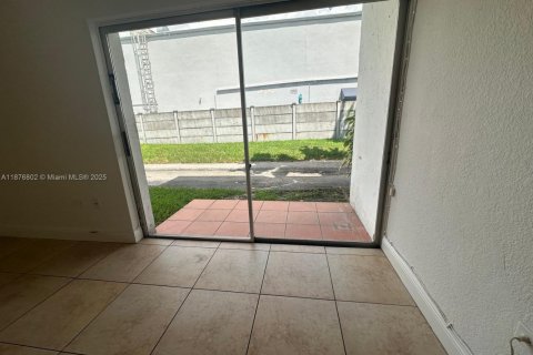 Copropriété à louer à Miami, Floride: 1 chambre, 55.18 m2 № 1923908 - photo 5