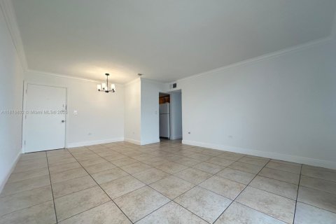Copropriété à louer à Miami, Floride: 1 chambre, 55.18 m2 № 1923908 - photo 4