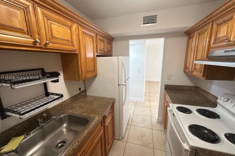 Copropriété à louer à Miami, Floride: 1 chambre, 55.18 m2 № 1923908 - photo 8