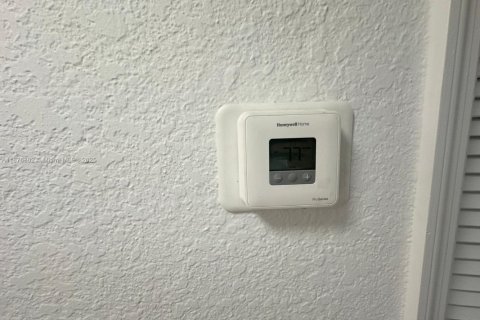 Copropriété à louer à Miami, Floride: 1 chambre, 55.18 m2 № 1923908 - photo 15