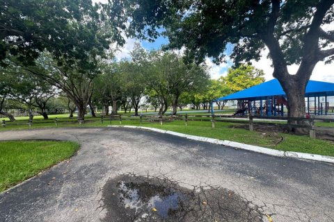 Copropriété à louer à Miami, Floride: 1 chambre, 55.18 m2 № 1923908 - photo 23