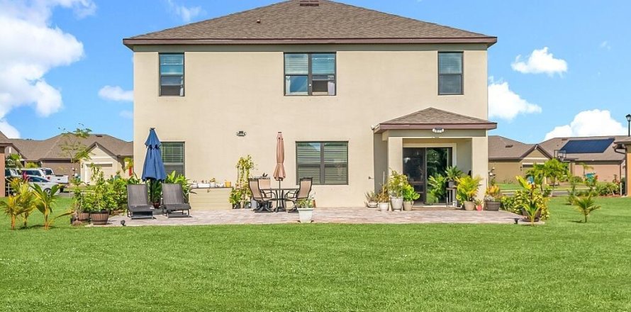 Casa en Grant-Valkaria, Florida 5 dormitorios, 241.64 m2 № 1072413
