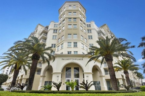 Condominio en alquiler en Boca Raton, Florida, 1 dormitorio, 82.68 m2 № 1188807 - foto 1
