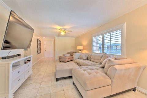Copropriété à vendre à Apollo Beach, Floride: 2 chambres, 105.07 m2 № 2195091 - photo 16