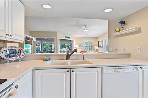 Copropriété à louer à Sarasota, Floride: 2 chambres, 118.91 m2 № 2298788 - photo 5
