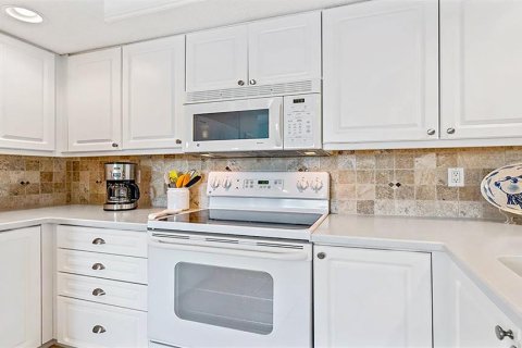 Copropriété à louer à Sarasota, Floride: 2 chambres, 118.91 m2 № 2298788 - photo 4