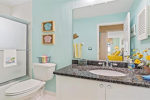 Copropriété à louer à Sarasota, Floride: 2 chambres, 118.91 m2 № 2298788 - photo 18