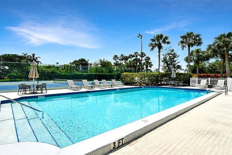 Copropriété à louer à Sarasota, Floride: 2 chambres, 118.91 m2 № 2298788 - photo 25