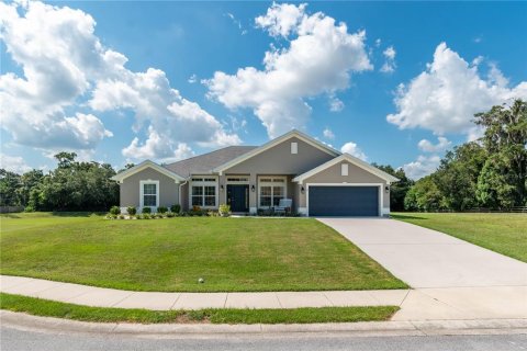 Casa en venta en Ocala, Florida, 4 dormitorios, 200.2 m2 № 1337458 - foto 1