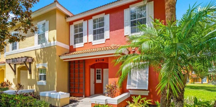 Adosado en Kissimmee, Florida 3 dormitorios, 118.64 m2 № 2221829
