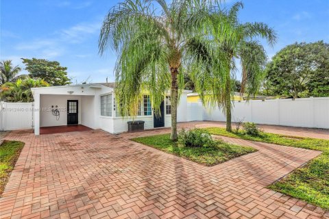 Casa en venta en Fort Lauderdale, Florida, 3 dormitorios, 107.77 m2 № 1968714 - foto 5