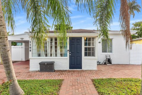 Casa en venta en Fort Lauderdale, Florida, 3 dormitorios, 107.77 m2 № 1968714 - foto 6