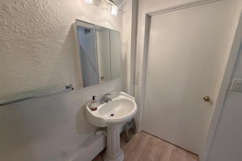 Copropriété à vendre à Palm Coast, Floride: 5 pièces, 100.33 m2 № 2224603 - photo 8