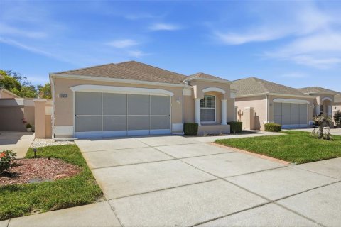 House in Spring Hill, Florida 3 bedrooms, 194.91 sq.m. № 2239736 - photo 2
