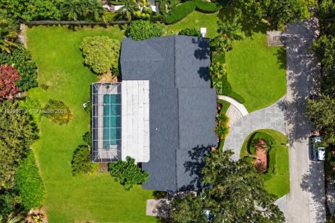 Villa ou maison à vendre à Palmetto Bay, Floride: 4 chambres, 216.28 m2 № 2400699 - photo 19