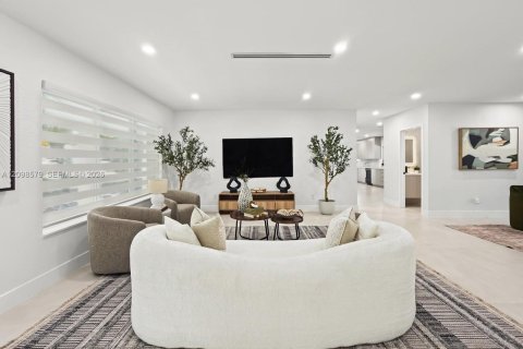Villa ou maison à vendre à Palmetto Bay, Floride: 4 chambres, 216.28 m2 № 2400699 - photo 23