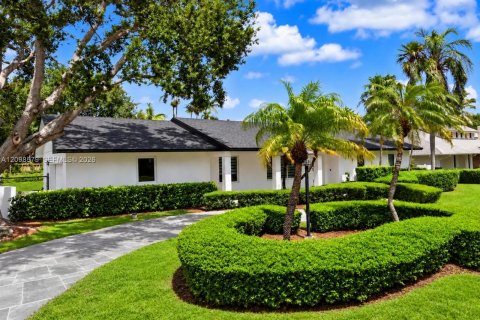 Villa ou maison à vendre à Palmetto Bay, Floride: 4 chambres, 216.28 m2 № 2400699 - photo 18