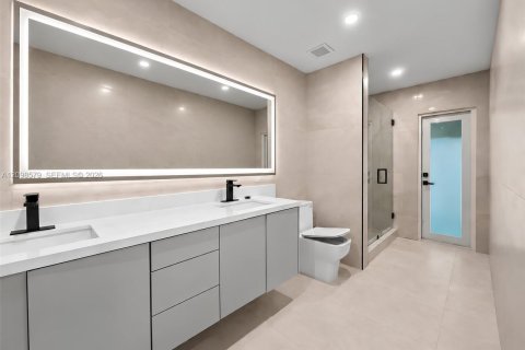 Villa ou maison à vendre à Palmetto Bay, Floride: 4 chambres, 216.28 m2 № 2400699 - photo 6