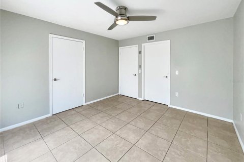 Condo in Tampa, Florida, 2 bedrooms  № 1657964 - photo 19