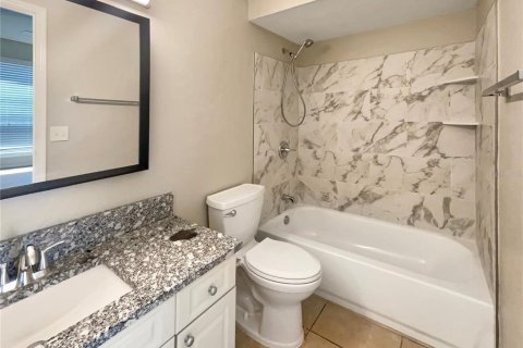 Condo in Tampa, Florida, 2 bedrooms  № 1657964 - photo 24