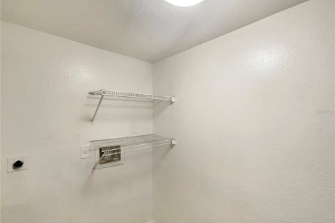 Condo in Tampa, Florida, 2 bedrooms  № 1657964 - photo 22