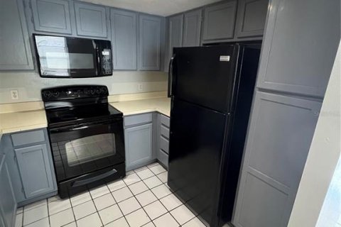 Adosado en alquiler en Kissimmee, Florida, 2 dormitorios, 117.52 m2 № 1804740 - foto 2