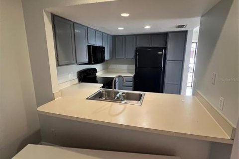 Adosado en alquiler en Kissimmee, Florida, 2 dormitorios, 117.52 m2 № 1804740 - foto 3