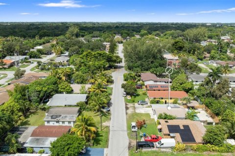 Villa ou maison à vendre à Miami, Floride: 3 chambres, 110.55 m2 № 1893094 - photo 27