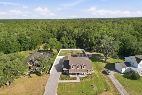 Casa en venta en New Port Richey, Florida, 4 dormitorios, 323.67 m2 № 2112083 - foto 28