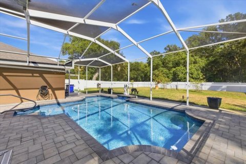 Casa en venta en New Port Richey, Florida, 4 dormitorios, 323.67 m2 № 2112083 - foto 3