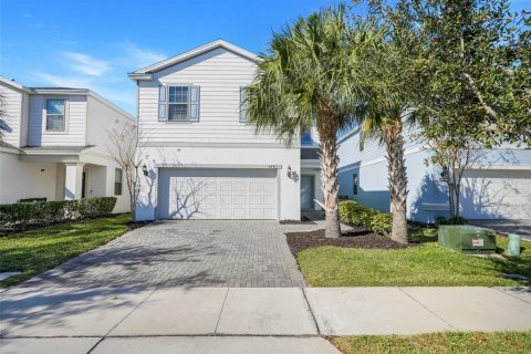 House in Kissimmee, Florida 5 bedrooms, 231.51 sq.m. № 2278019