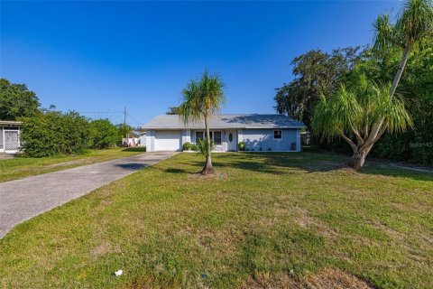 Villa ou maison à vendre à Avon Park, Floride: 3 chambres, 211.54 m2 № 2304441 - photo 10