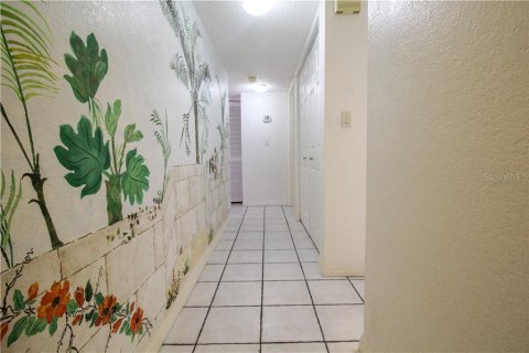 Condominio en alquiler en Punta Gorda, Florida, 2 dormitorios, 105.72 m2 № 213608 - foto 6