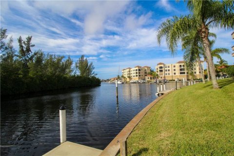 Condominio en alquiler en Punta Gorda, Florida, 2 dormitorios, 105.72 m2 № 213608 - foto 30